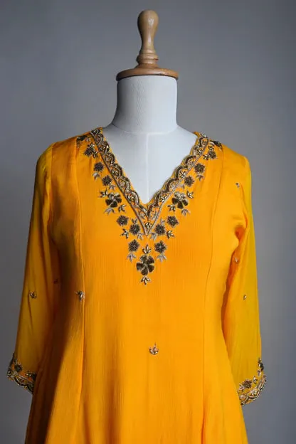 Women Embroidered Kurti